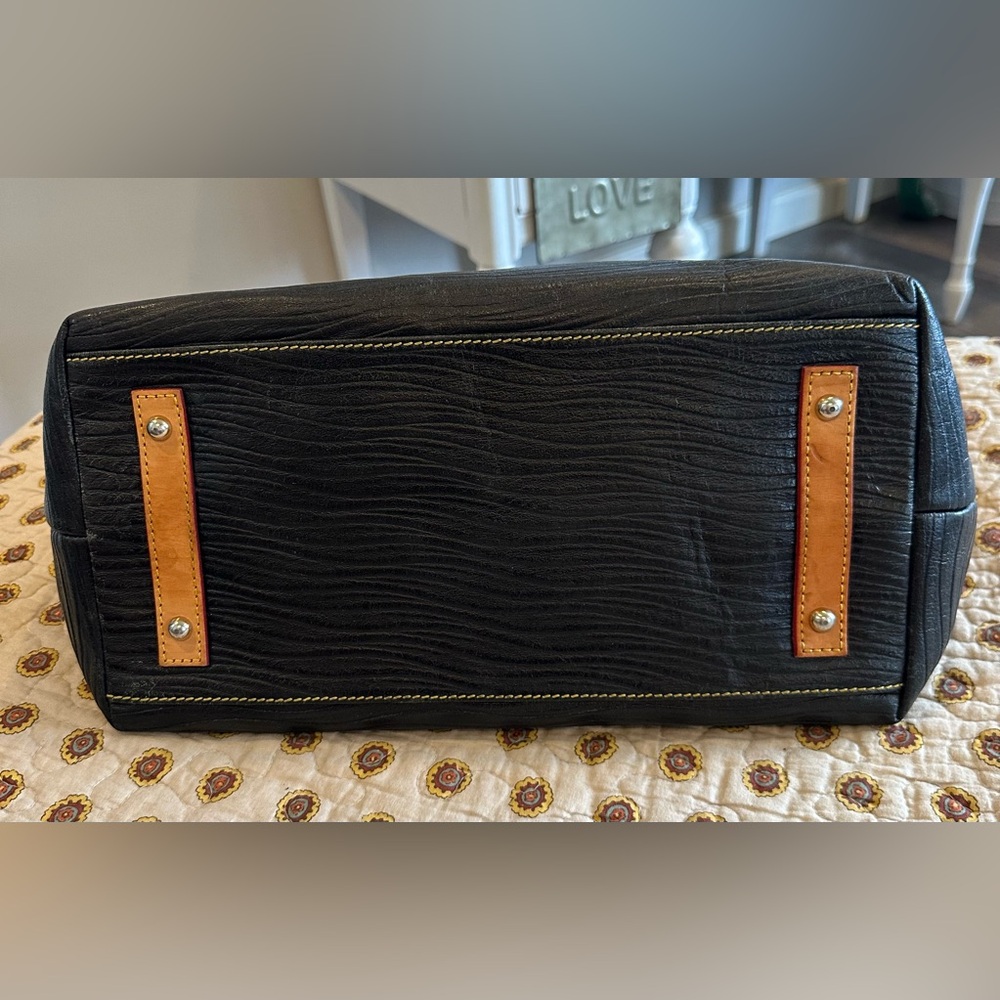 Dooney & Bourke Grommet Shopper Large Black Leather Tote - Picture 3 of 10